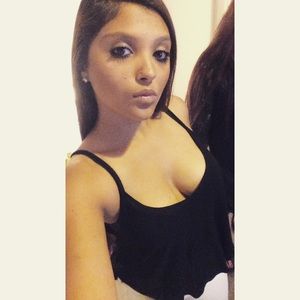 Meet your Posher, Amna